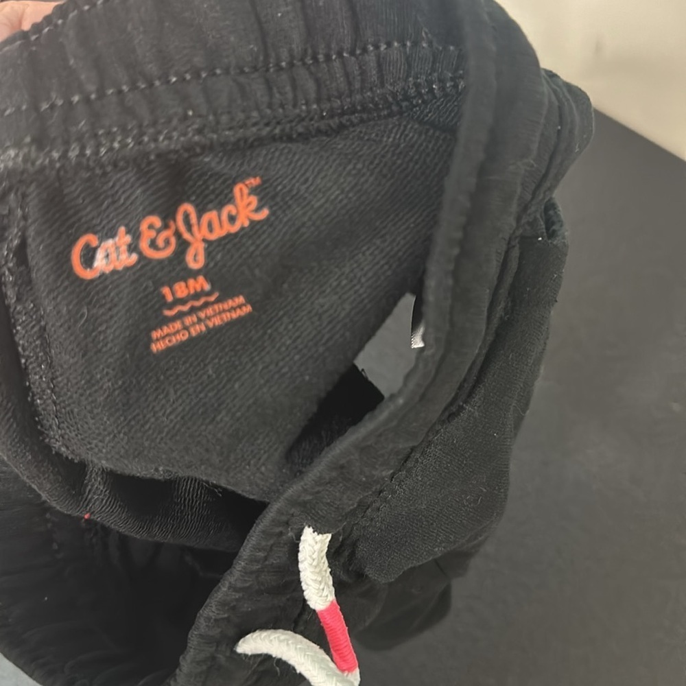 Cat & jack shorts - Picture 2 of 2